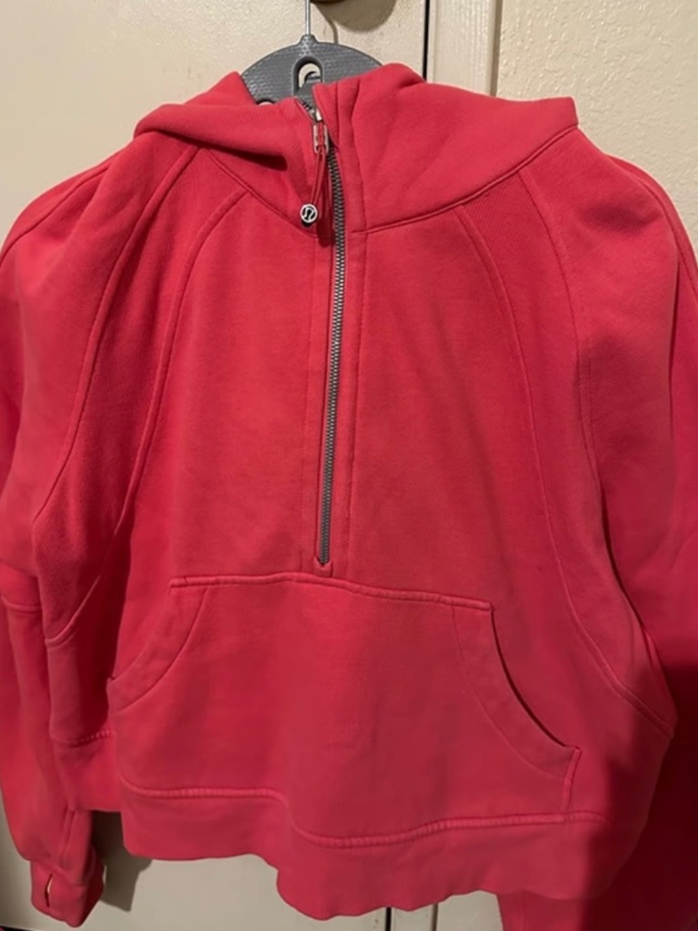 lululemon pink scuba
